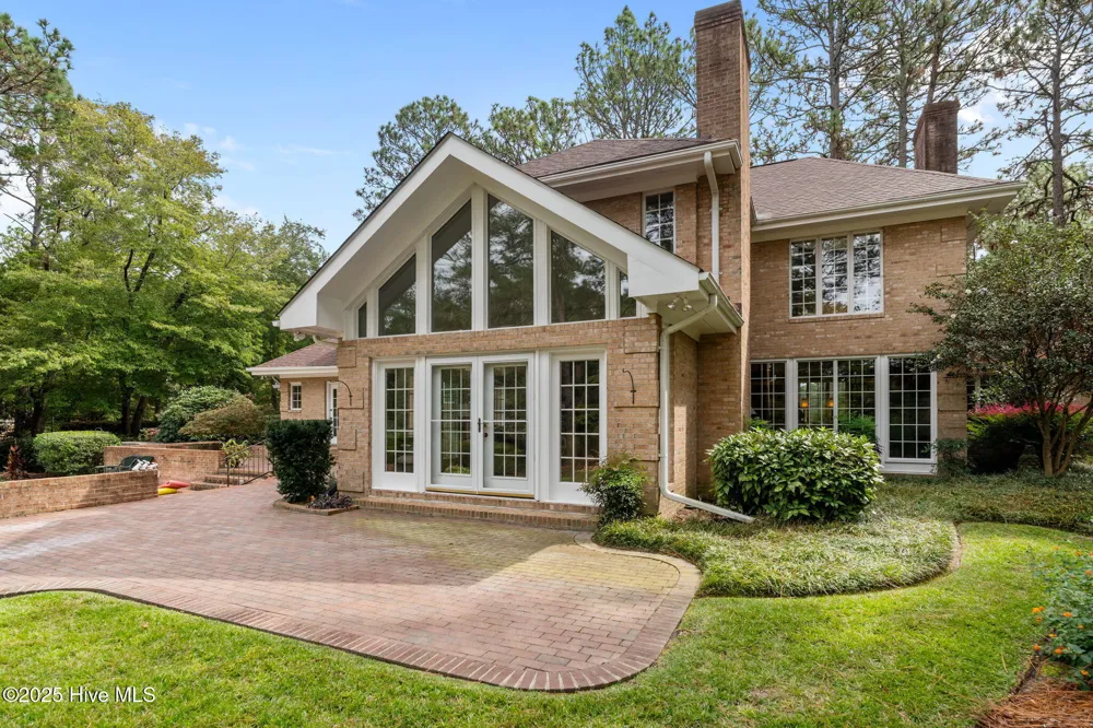 35 Lake Dornoch Drive Pinehurst, NC 28374