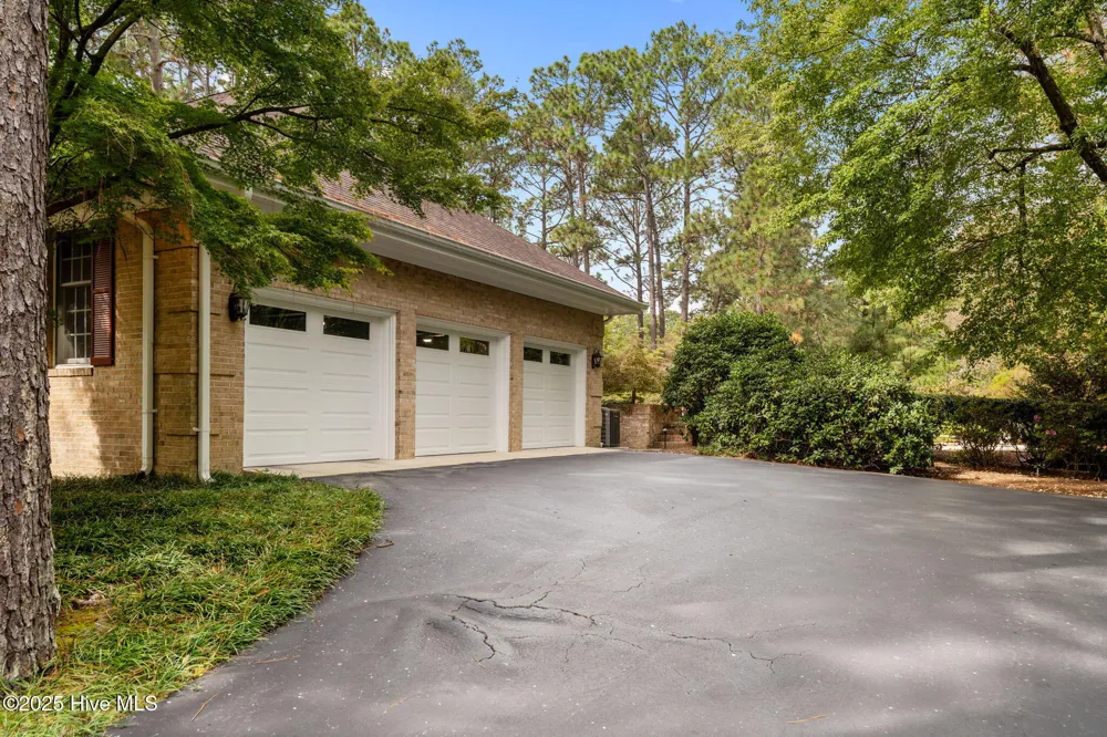 35 Lake Dornoch Drive Pinehurst, NC 28374
