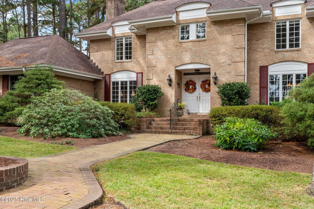 35 Lake Dornoch Drive Pinehurst, NC 28374