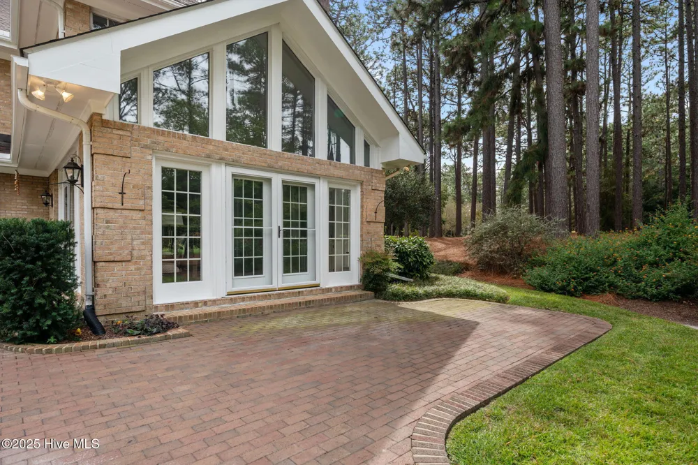 35 Lake Dornoch Drive Pinehurst, NC 28374