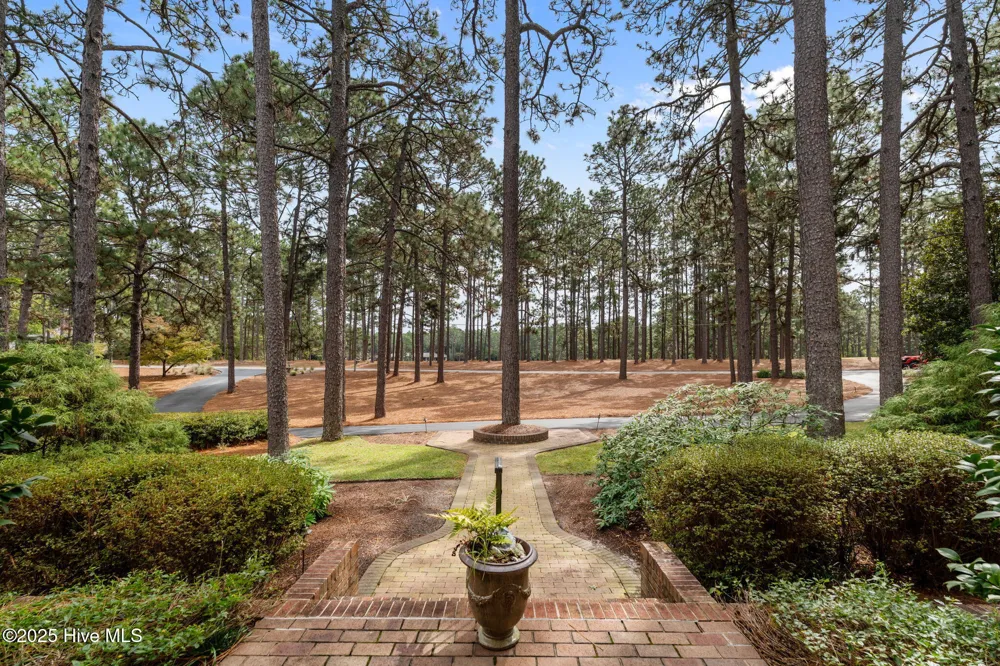 35 Lake Dornoch Drive Pinehurst, NC 28374