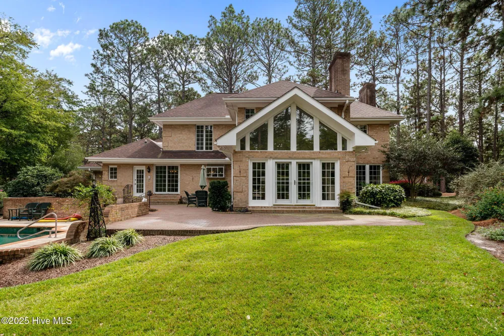 35 Lake Dornoch Drive Pinehurst, NC 28374