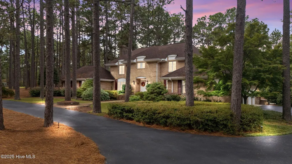 35 Lake Dornoch Drive Pinehurst, NC 28374