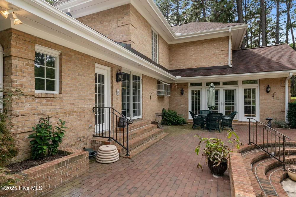 35 Lake Dornoch Drive Pinehurst, NC 28374