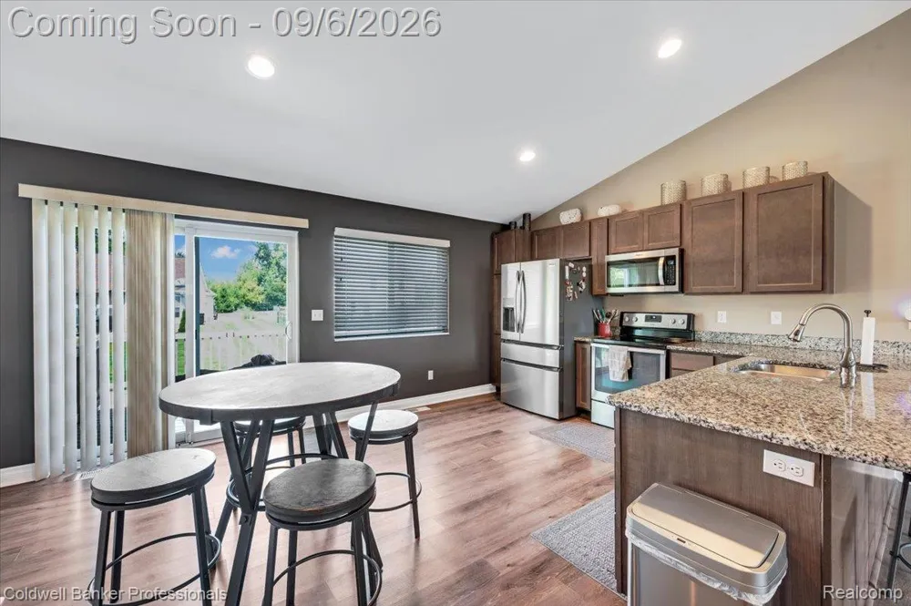 47 Old Carriage Lane Lapeer City, MI 48446