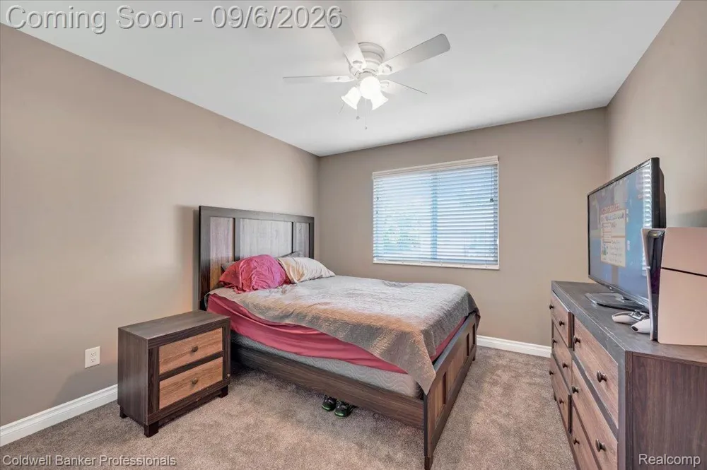 47 Old Carriage Lane Lapeer City, MI 48446