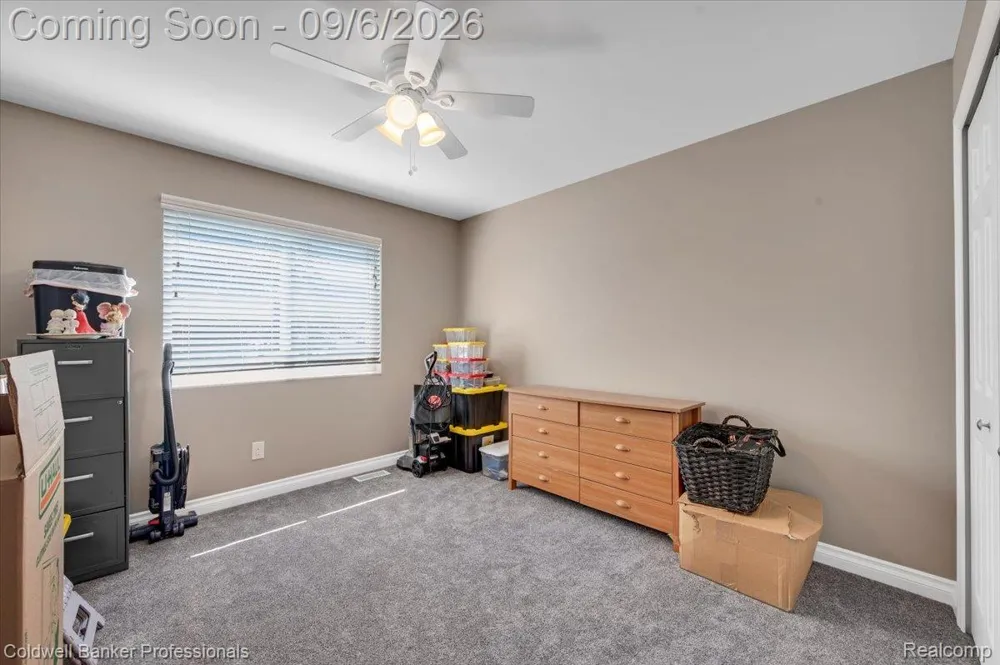 47 Old Carriage Lane Lapeer City, MI 48446