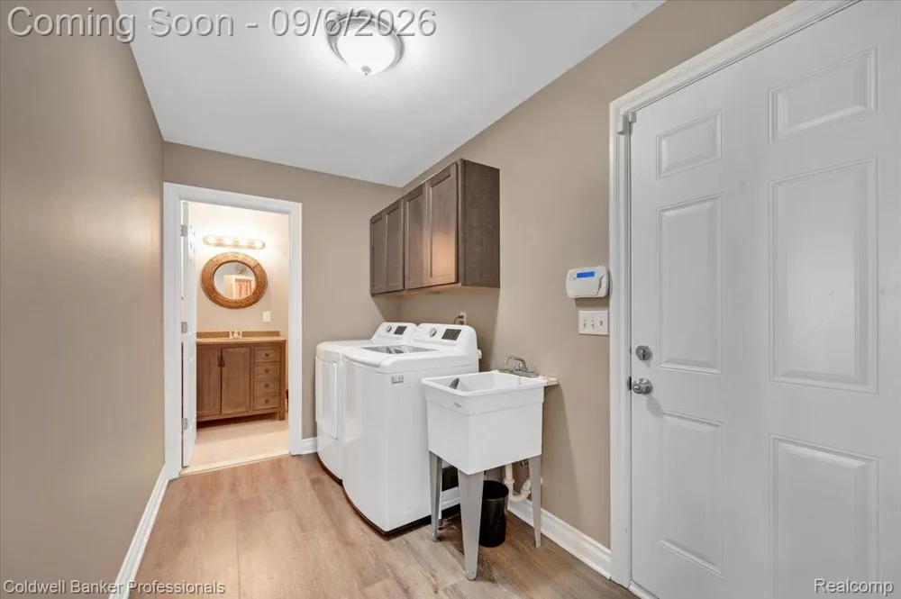 47 Old Carriage Lane Lapeer City, MI 48446