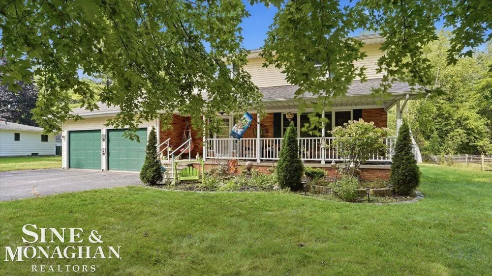 137 E Meldrum Circle St Clair City, MI 48079