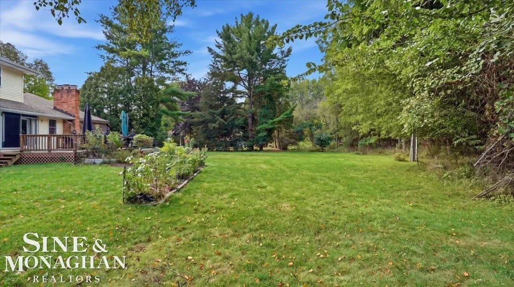 137 E Meldrum Circle St Clair City, MI 48079