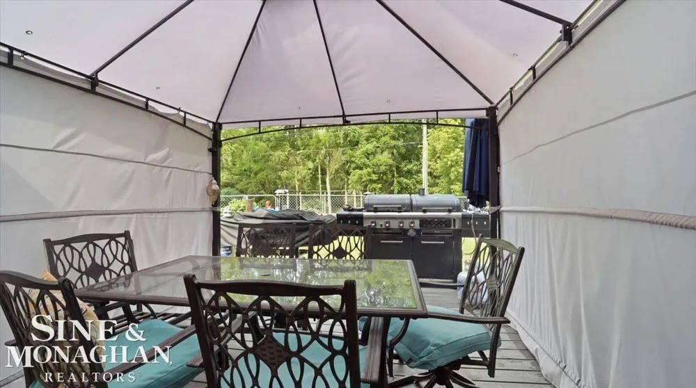 137 E Meldrum Circle St Clair City, MI 48079