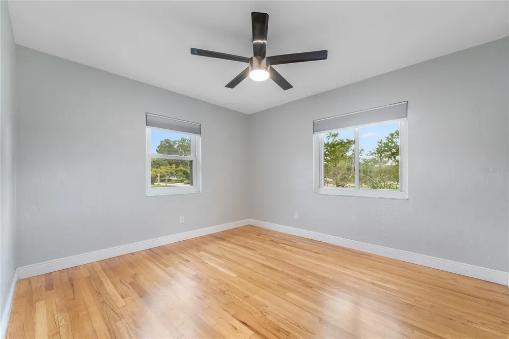 2501 LESLEE LAKE DRIVE St Petersburg, FL 33713