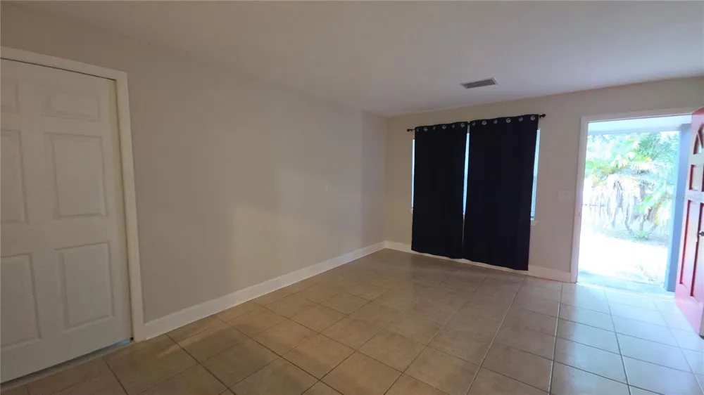 105 S COLORADO AVENUE Deland, FL 32720