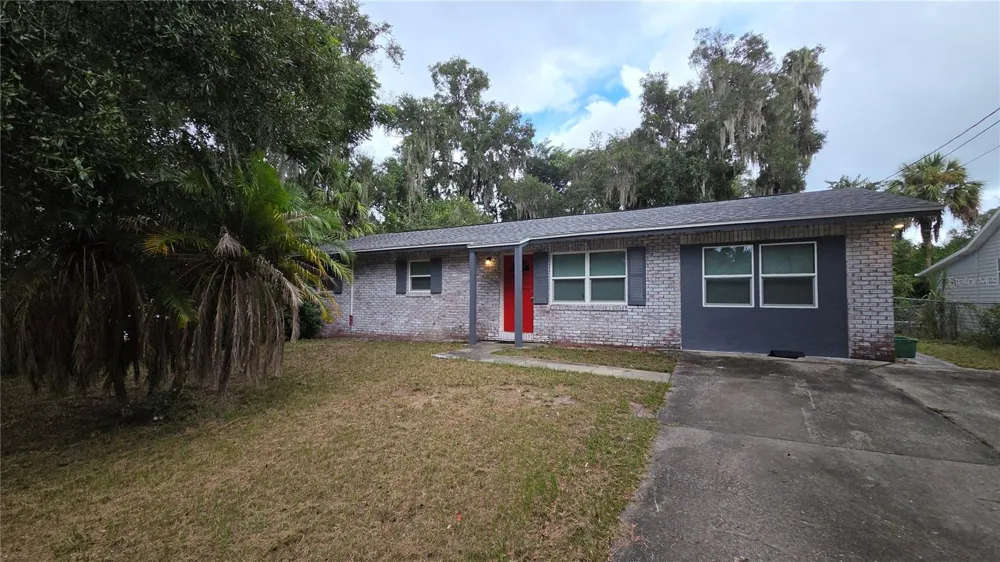 105 S COLORADO AVENUE Deland, FL 32720