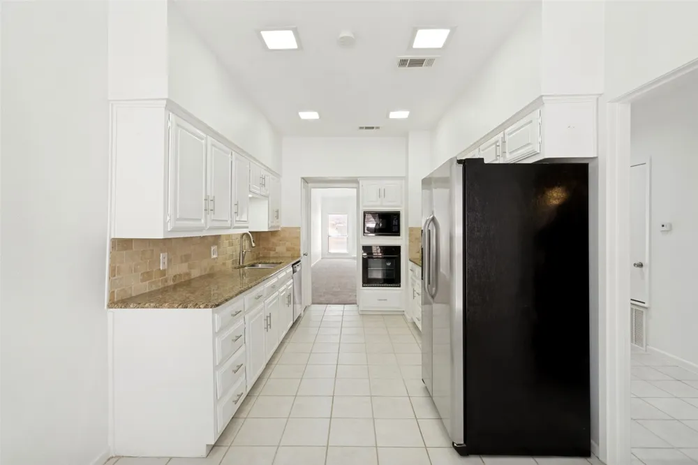 12250 Montego Plaza Dallas, TX 75230