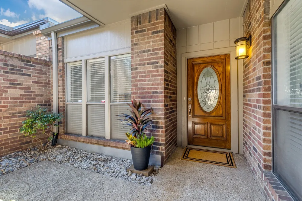 12250 Montego Plaza Dallas, TX 75230