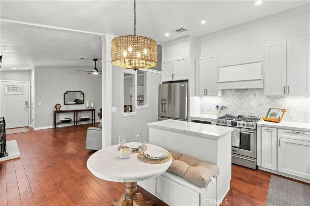 205 Honeysuckle Paso Robles, CA 93446