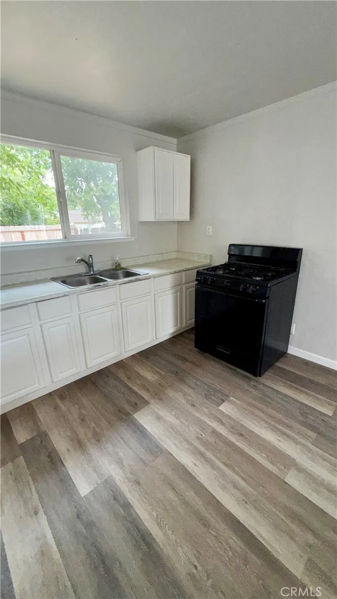 1212 Fig Ln Corning, CA 96021