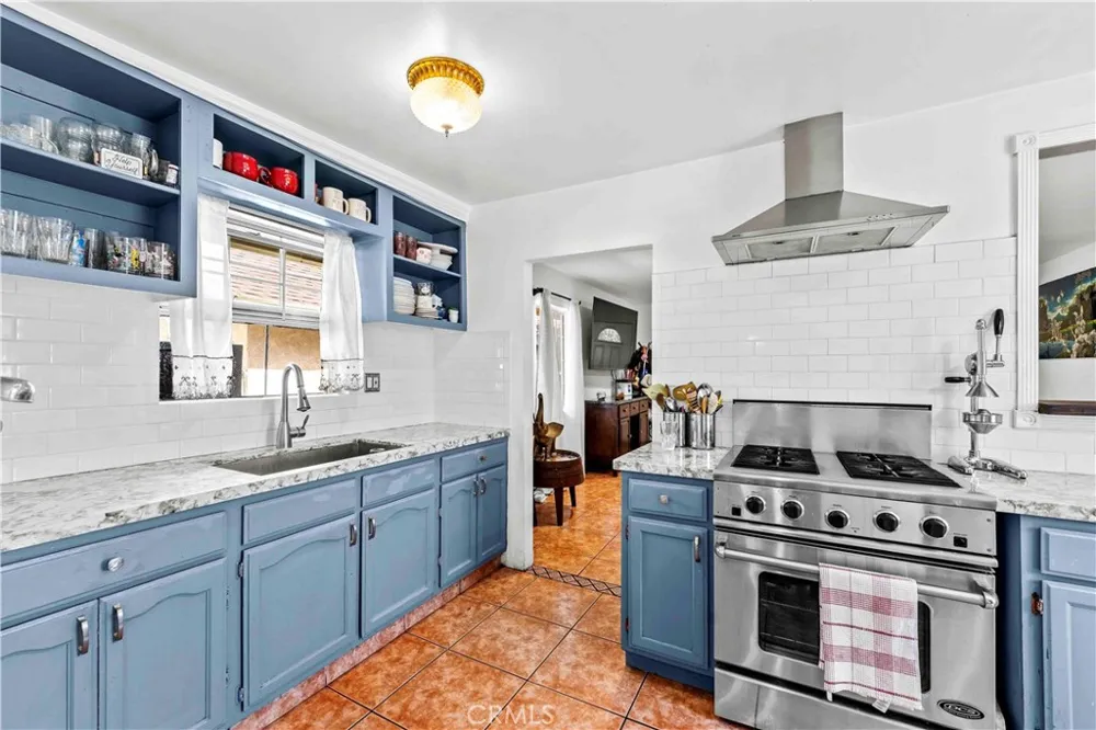 307 KERN AVENUE East Los Angeles, CA 90022