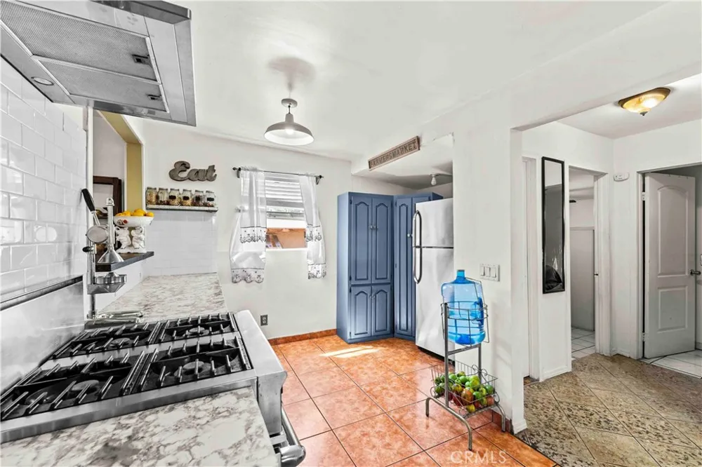 307 KERN AVENUE East Los Angeles, CA 90022