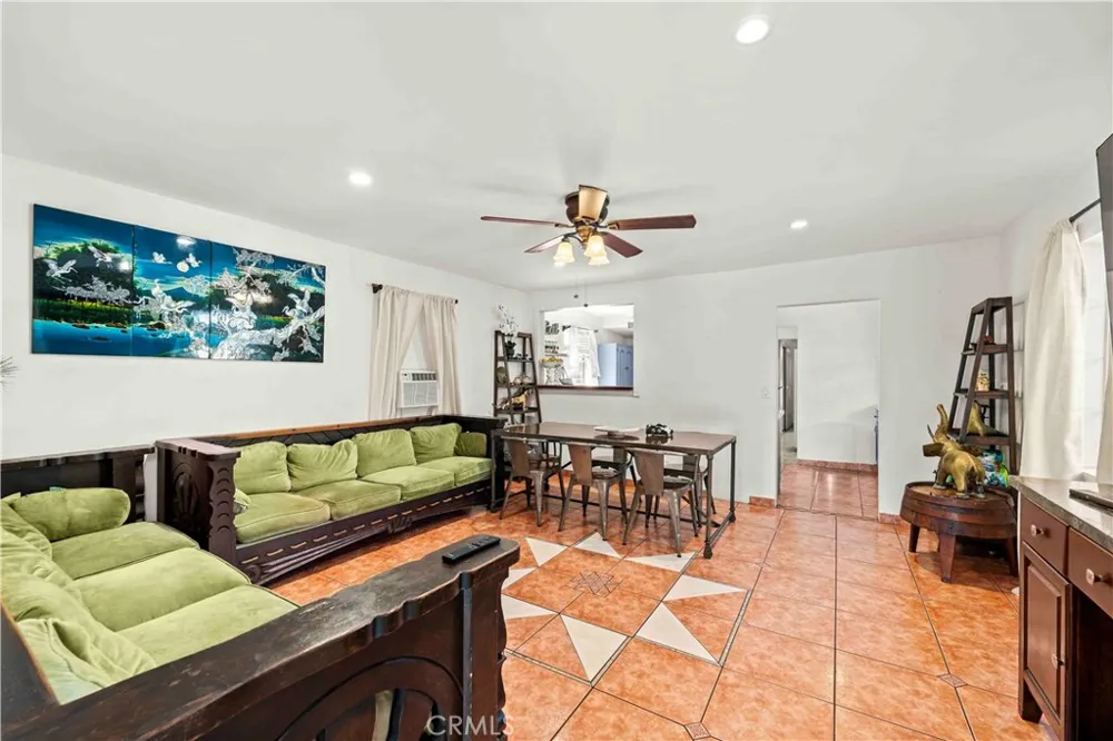 307 KERN AVENUE East Los Angeles, CA 90022