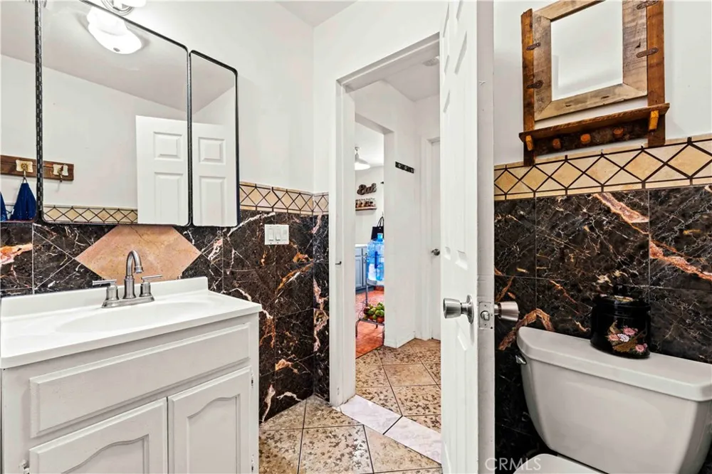 307 KERN AVENUE East Los Angeles, CA 90022