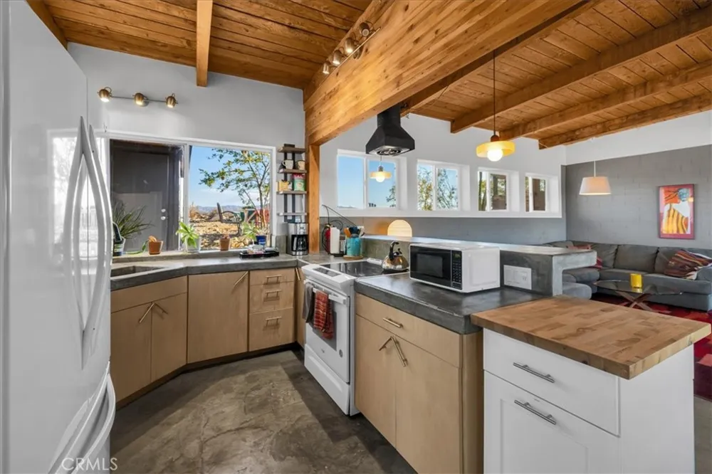 63433 Belmont Street Joshua Tree, CA 92252