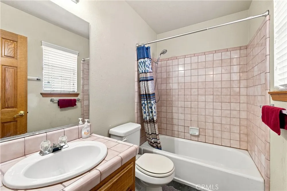 16239 Kamana Rd Apple Valley, CA 92307