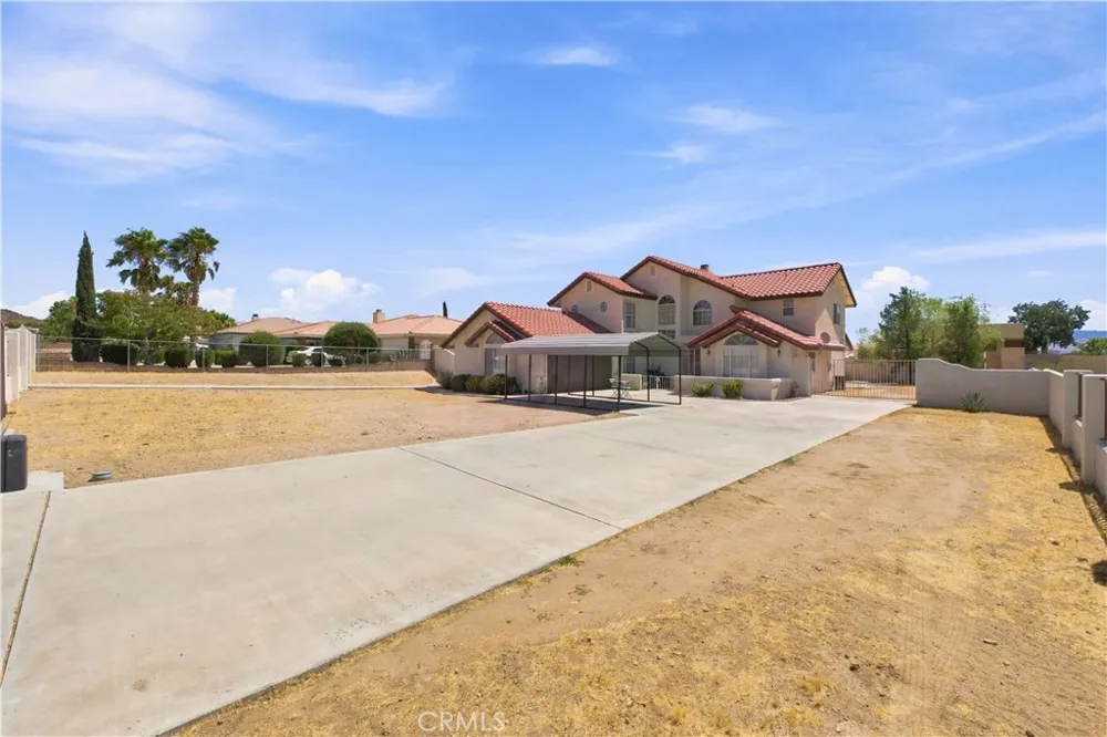 16239 Kamana Rd Apple Valley, CA 92307