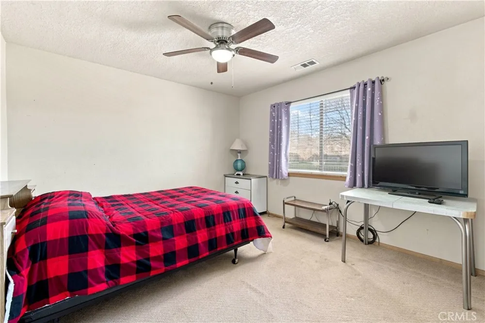 16239 Kamana Rd Apple Valley, CA 92307
