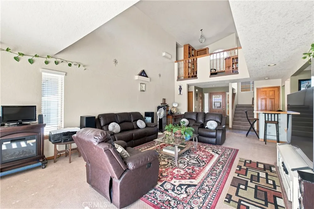 16239 Kamana Rd Apple Valley, CA 92307