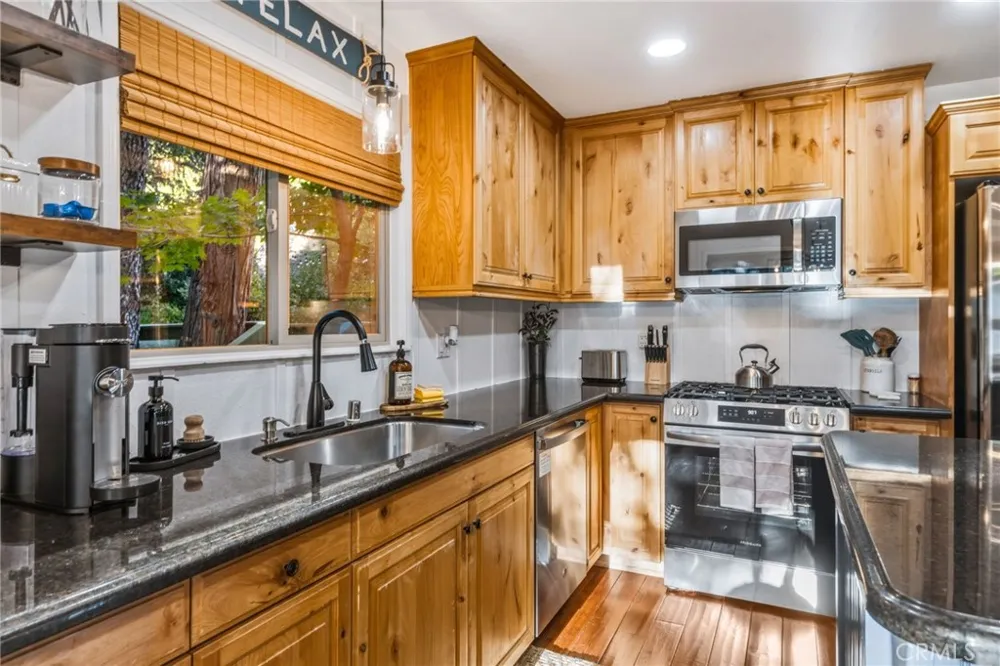 371 Maple Drive Lake Arrowhead, CA 92352