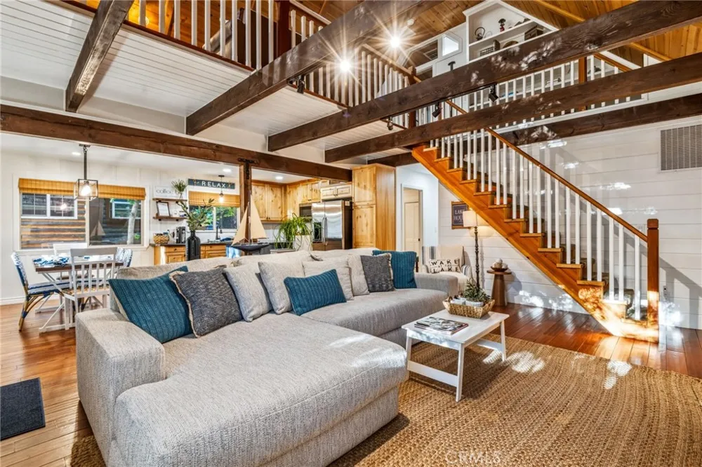 371 Maple Drive Lake Arrowhead, CA 92352