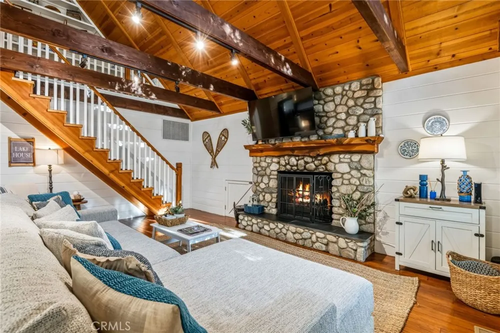 371 Maple Drive Lake Arrowhead, CA 92352