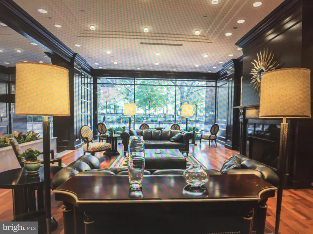 219 S 18TH STREET #903 Philadelphia, PA 19103