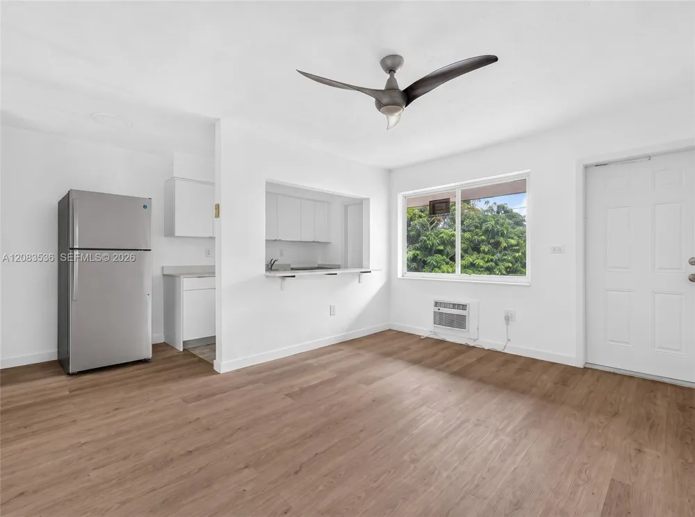 60 NW 79th St #22 Miami, FL 33150