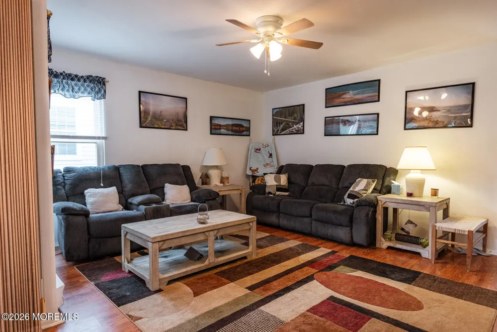 9 Elmswell Avenue Manchester, NJ 08759