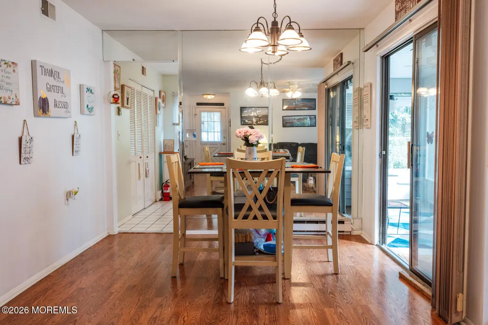 9 Elmswell Avenue Manchester, NJ 08759
