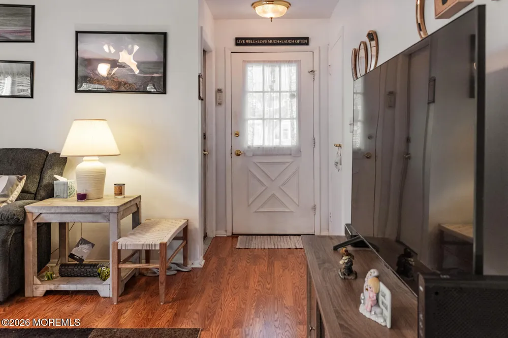 9 Elmswell Avenue Manchester, NJ 08759