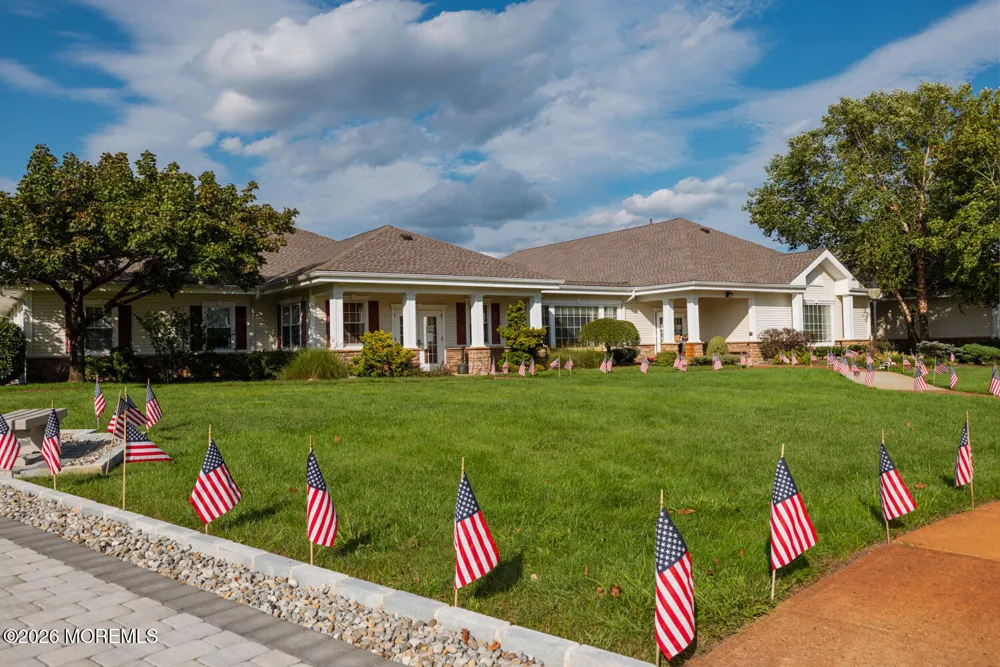 9 Elmswell Avenue Manchester, NJ 08759
