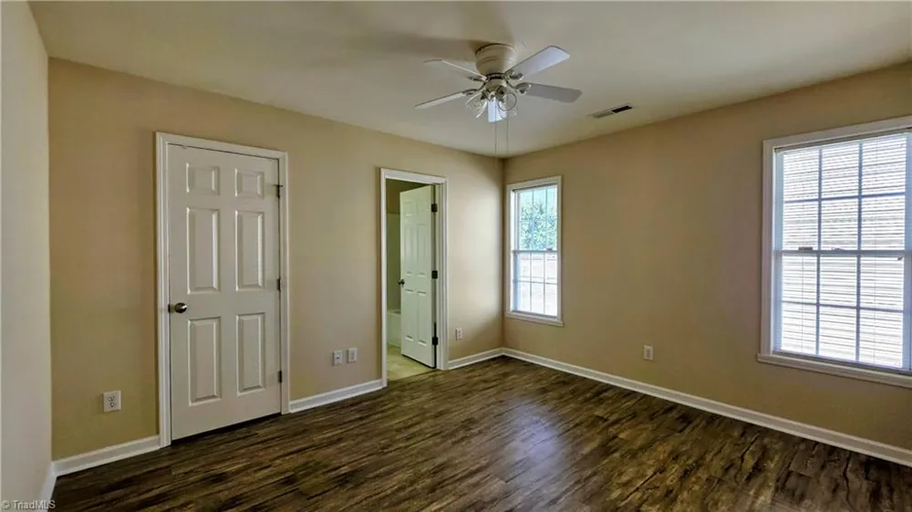 4765 Summerlyn Place Drive Kernersville, NC 27284