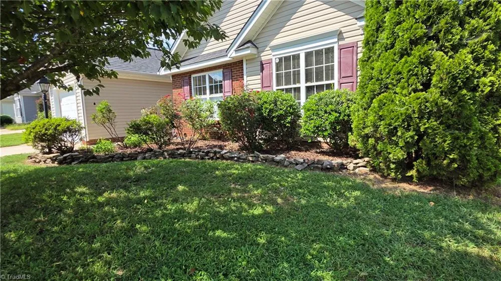 4765 Summerlyn Place Drive Kernersville, NC 27284