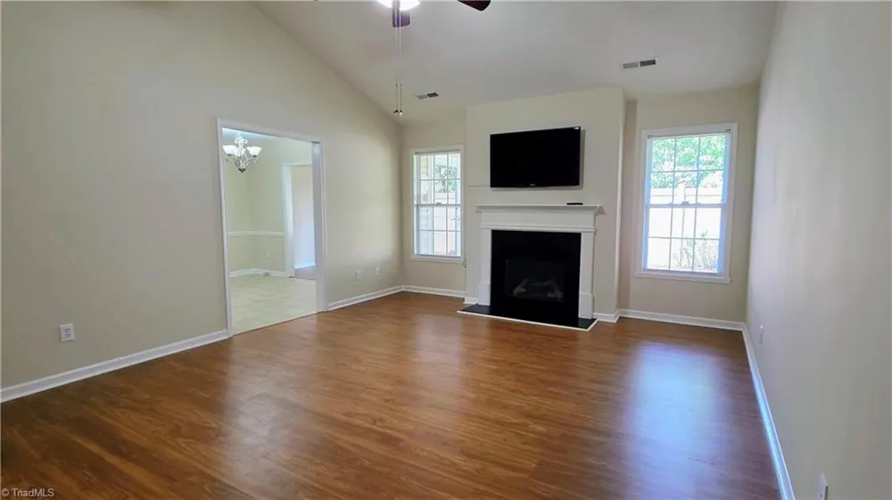 4765 Summerlyn Place Drive Kernersville, NC 27284