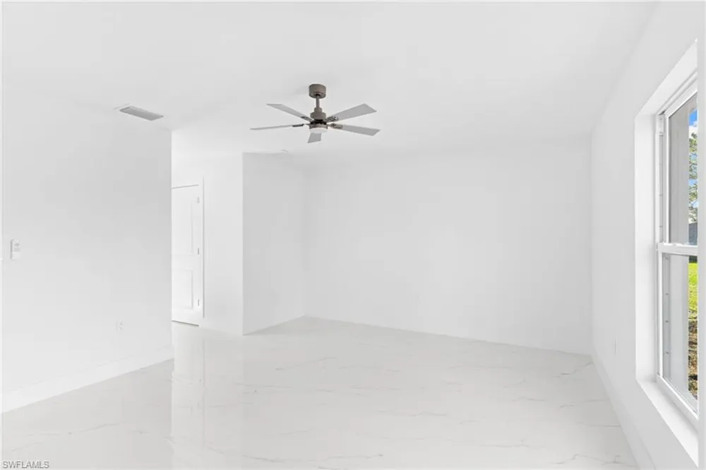 519 Hawthorne Avenue S Lehigh Acres, FL 33974