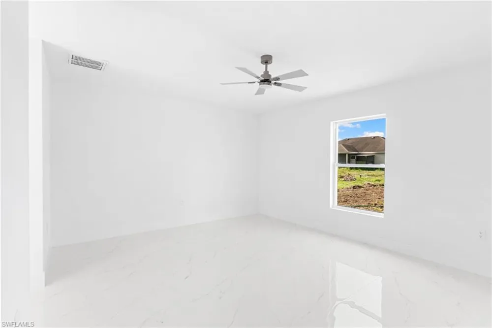 519 Hawthorne Avenue S Lehigh Acres, FL 33974