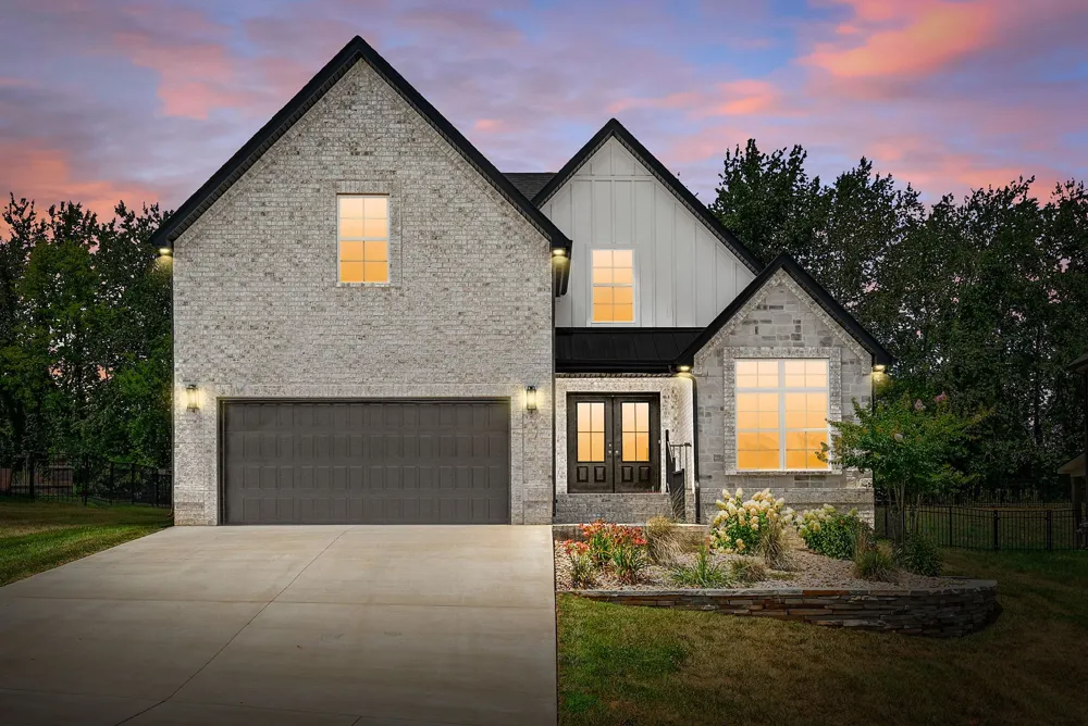 365 Frontier Dr Clarksville, TN 37043