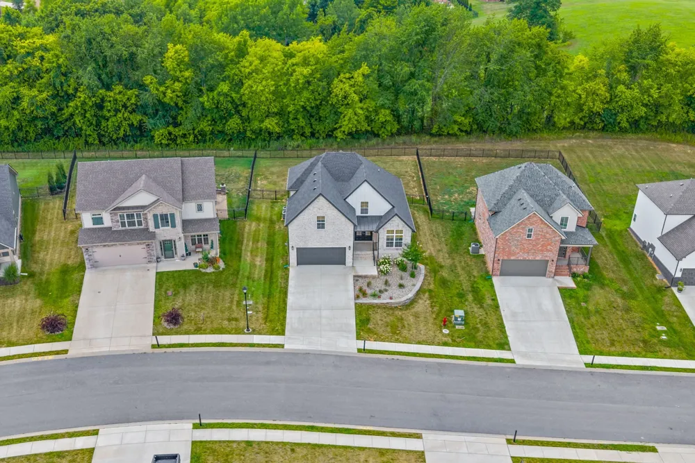 365 Frontier Dr Clarksville, TN 37043