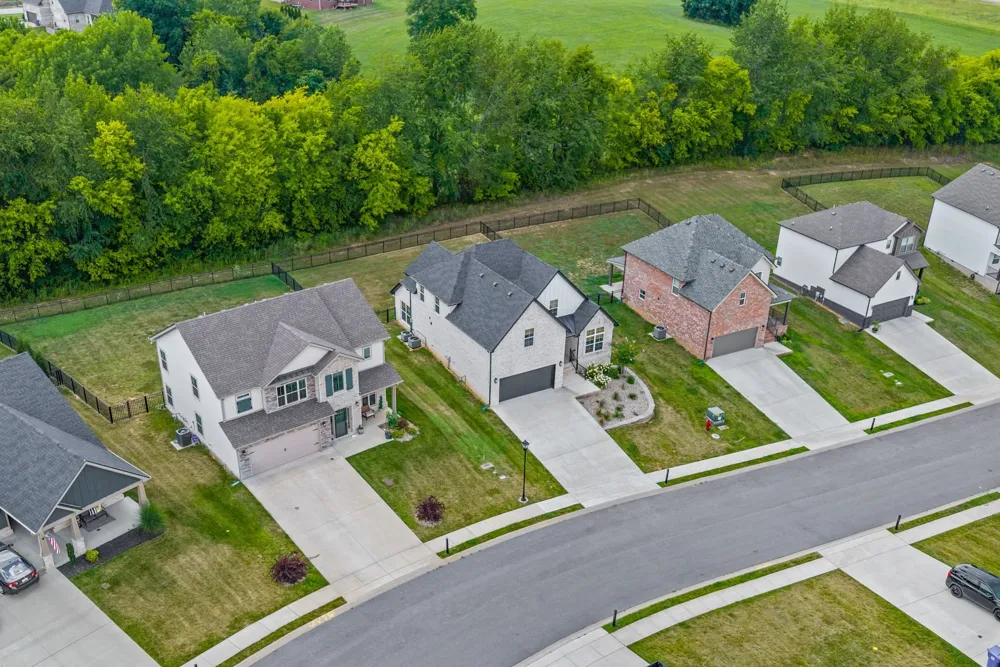365 Frontier Dr Clarksville, TN 37043