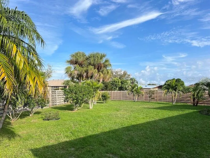 8402 14TH AVENUE NW Bradenton, FL 34209