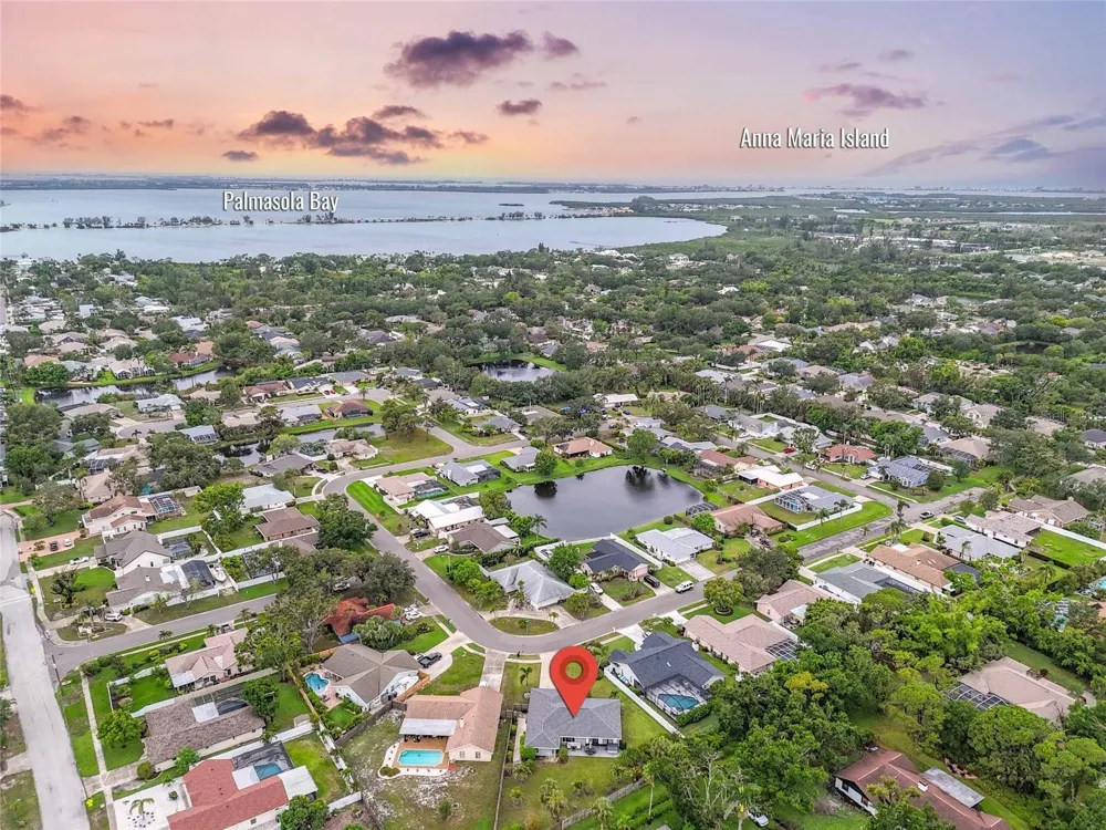8402 14TH AVENUE NW Bradenton, FL 34209